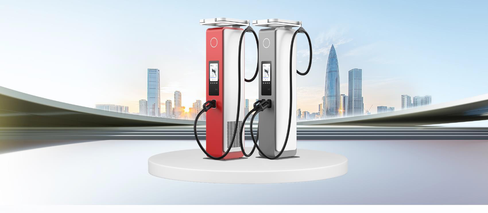 Huawei FusionCharge dispenserid – vedelikjahutusega (punane) ja õhkjahutusega (hall)
